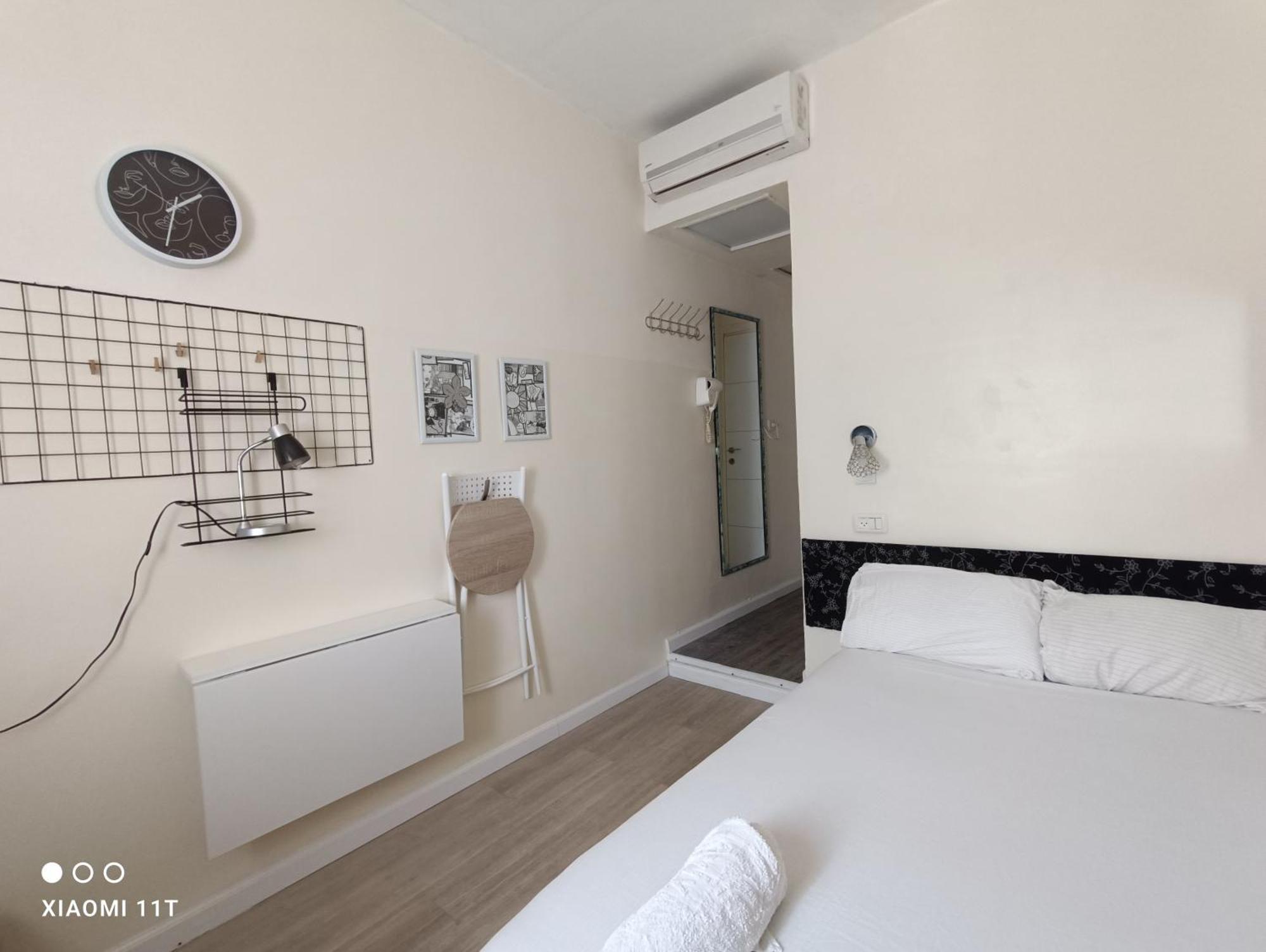 Bugrashov 13 Room Тель-Авів Номер фото